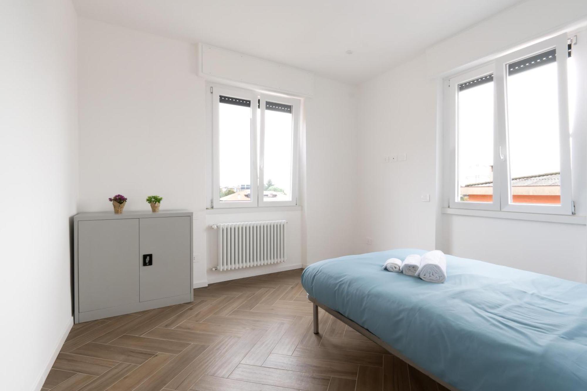 Real Estate Dream B&B Curno Экстерьер фото